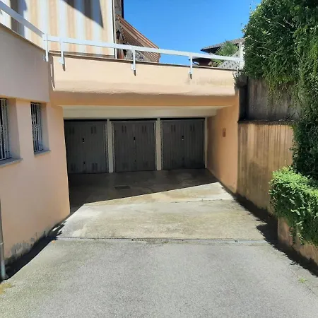 Casa *